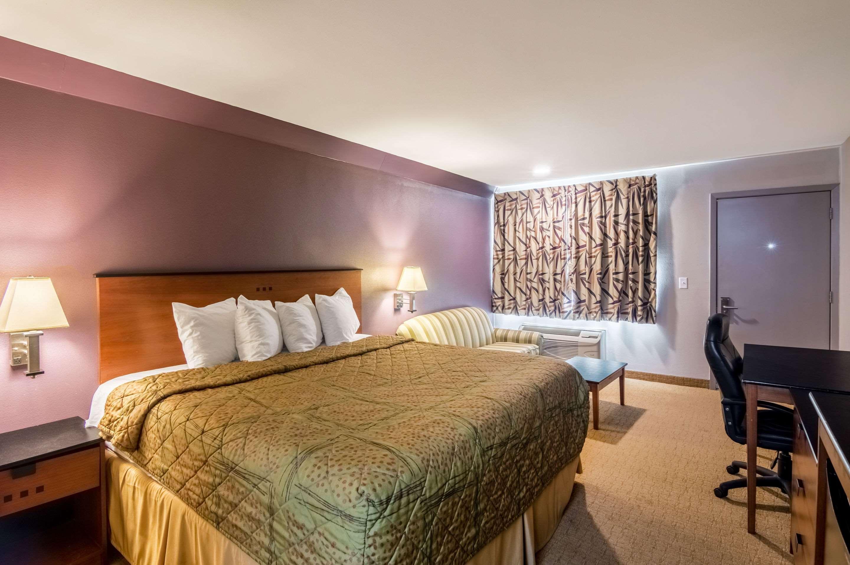 Rodeway Inn Arlington Exteriör bild